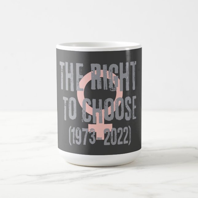 Mug Typographie de la date de mort de Roe V Wade (Centre)