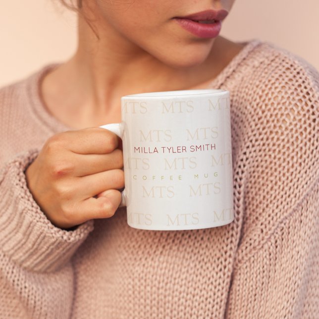 Mug typographie motif des initiales avec nom, propre (Créateur téléchargé)