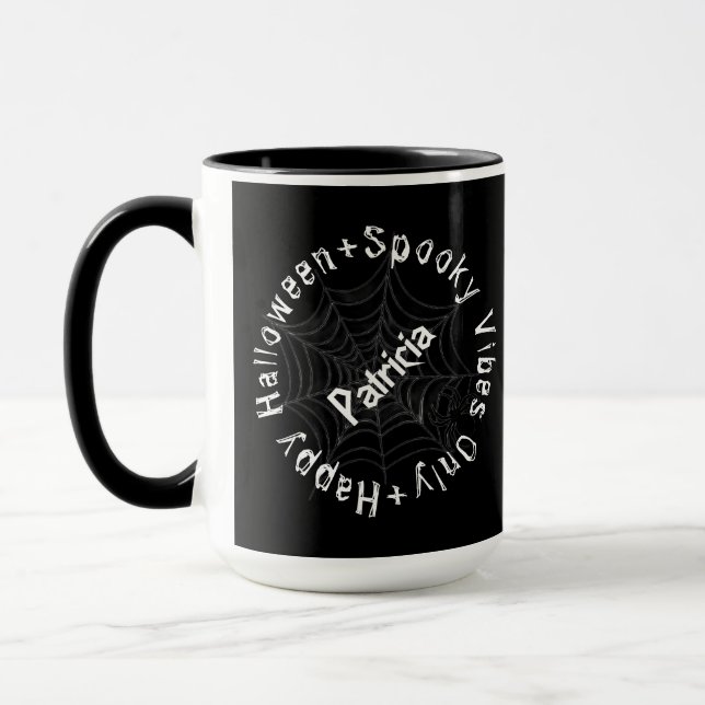 Mug Typographie noir et blanc Joyeux Halloween effraya (Gauche)