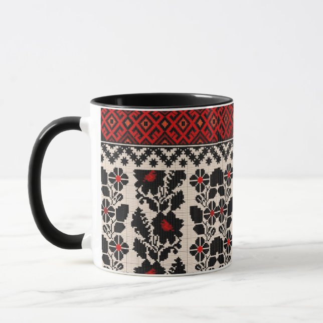 Mug Ukrainian traditional vushuvanka folk art pattern. (Gauche)