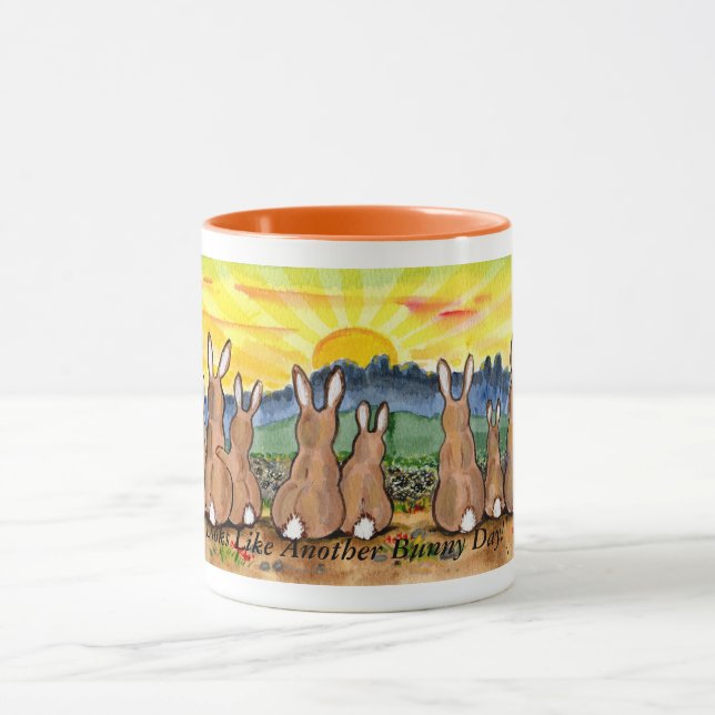 Mug Un "autre jour de lapin", lapins observant la (Centre)