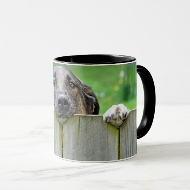 Mug Un berger allemand regarde la clôture (Devant droit)