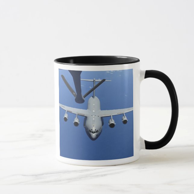 Mug Un C-17 Globemaster III approche le boom (Droite)