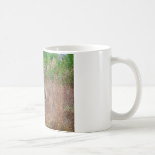 Mug Un cerf dans l'herbe haute