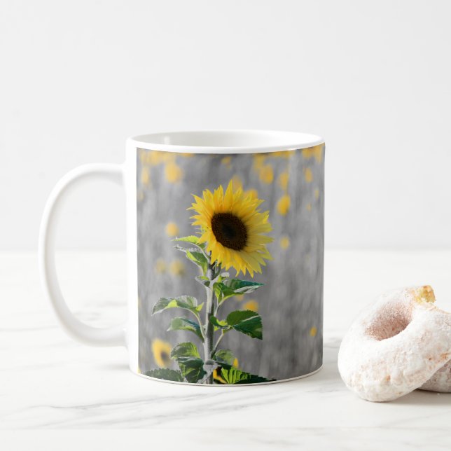 Mug Un champ de tournesols en noir et blanc (Avec donut)