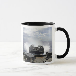 Mug Un coussin d'air de barge de débarquement