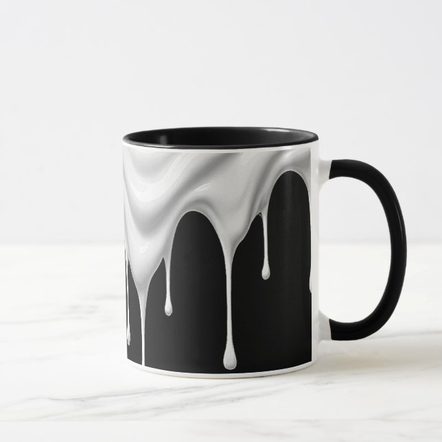 Mug Un effet liquide coulant le long d'un mug. (Droite)