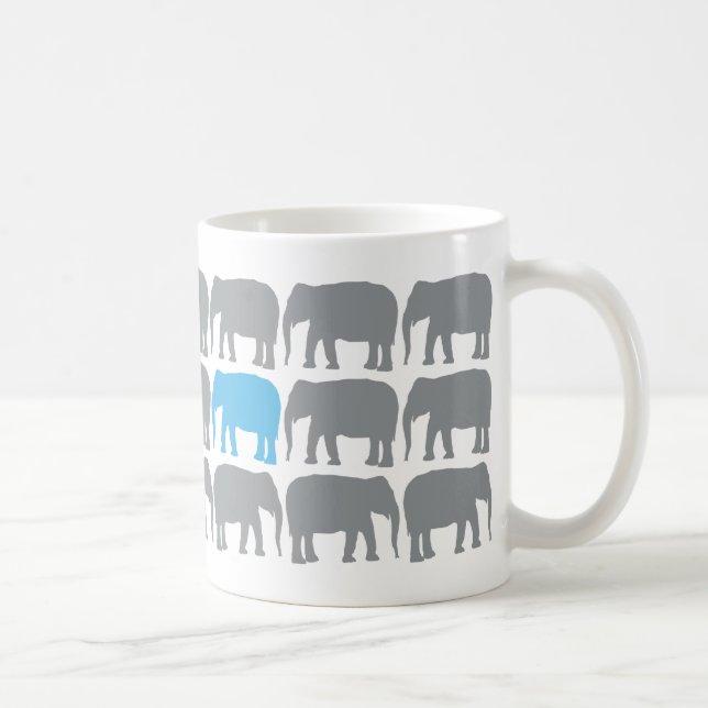 Mug Un éléphant bleu dans la cocotte (Droite)