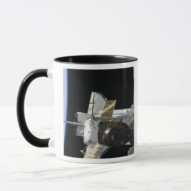 Mug Un engin spatial Soyouz ancré (Gauche)
