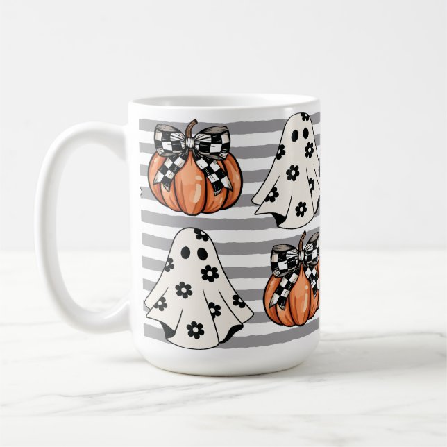 Mug Un fantôme mignon et des citrouilles tombants (Gauche)