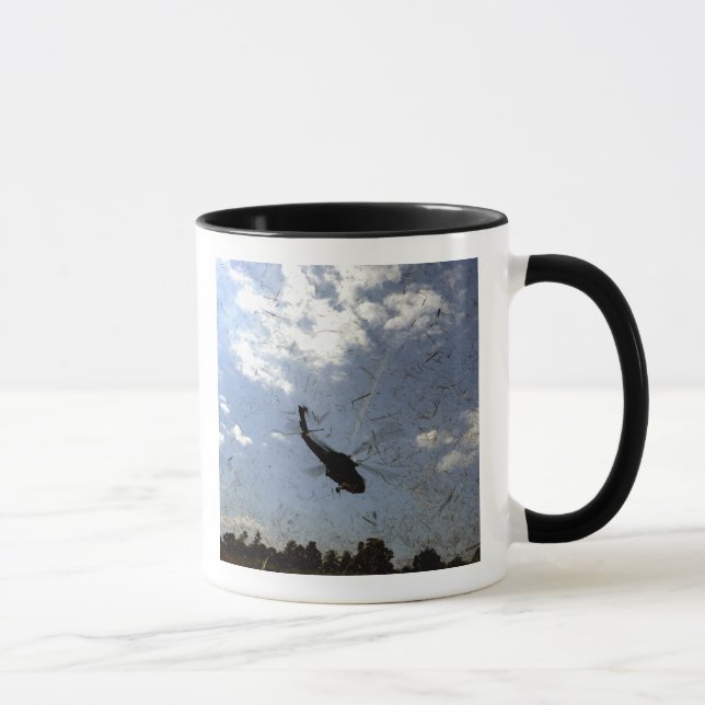 Mug Un HH-60 Seahawk de la marine américaine (Droite)