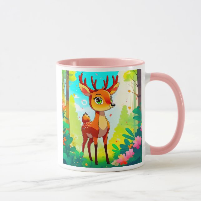 Mug Un jeune cerf se promène dans une forêt verdoyante (Droite)
