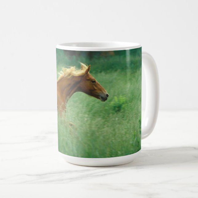 Mug Un Jeune Stallion Traverse Le Milieu (Devant droit)