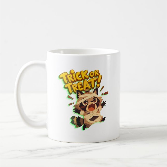 Mug Un joli raton laveur en costume maman avec Trick o (Gauche)