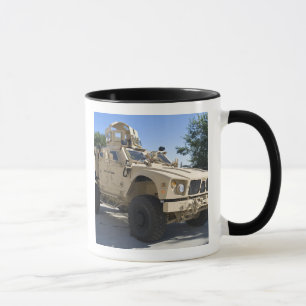 Mug Un Oshkosh M-ATV