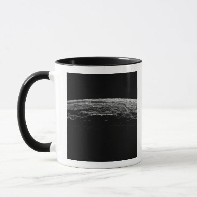 Mug Un paysage irréel de la lune de Saturne (Gauche)
