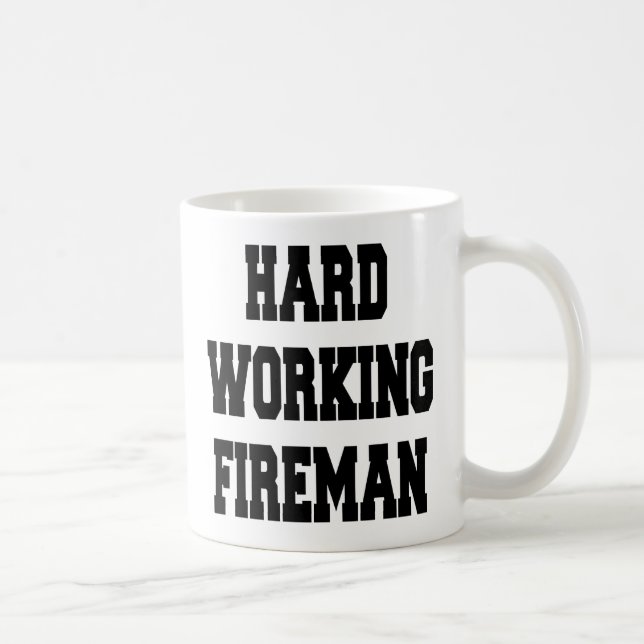 Mug Un pompier qui travaille dur (Droite)