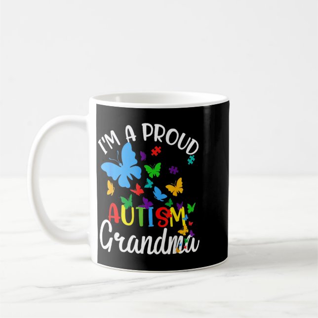 Mug Un ruban papillon de puzzle de grand-mère autiste  (Gauche)