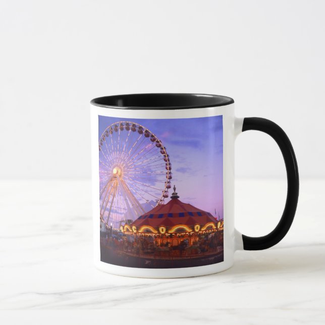 Mug Une grande roue et un carrousel au Navy Pier à (Droite)