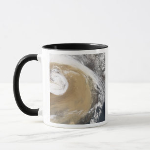 Mug Une tempête de poussière asiatique traverse le Pac