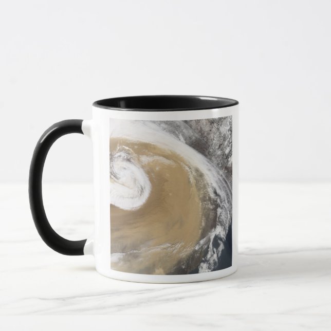 Mug Une tempête de poussière asiatique traverse le Pac (Gauche)