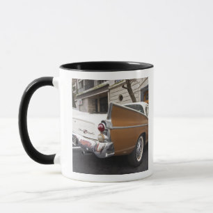 Mug Une voiture classique Studebaker Silver Hawk garée