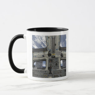 Mug Une vue de l'intérieur du poste de pilotage