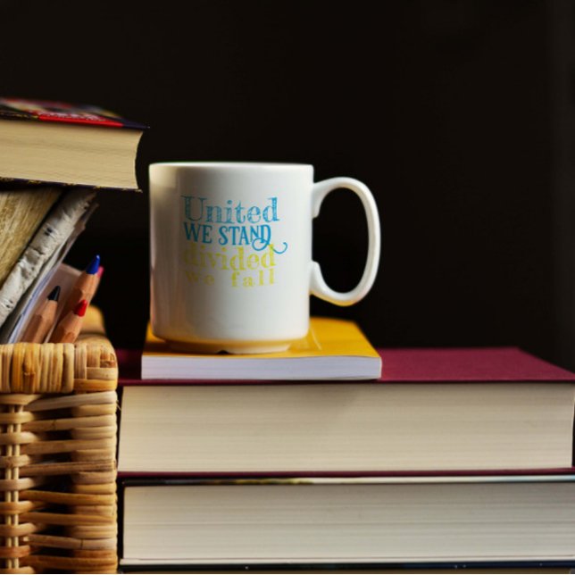 Mug Unis nous encourageons Ukraine (Créateur téléchargé)