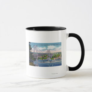 Mug USS Portland passant sous le pont de St John