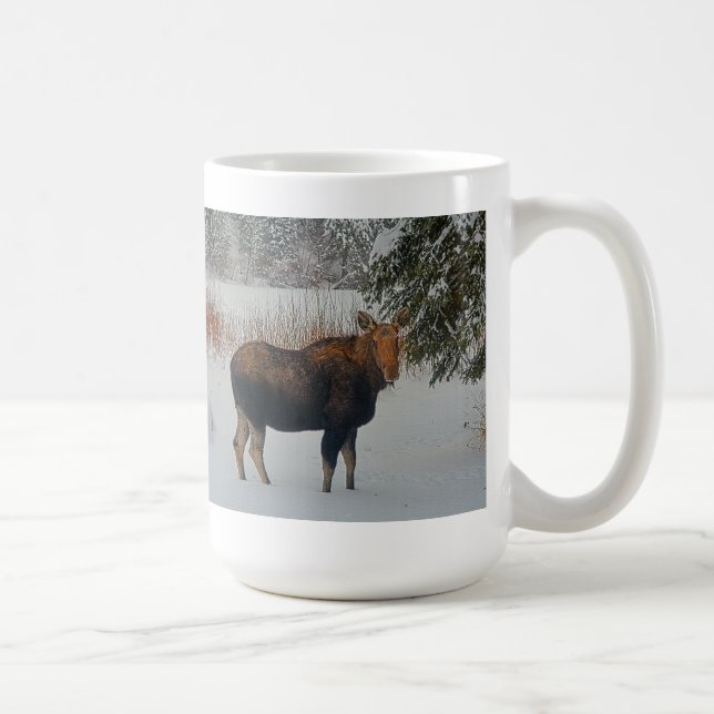 Mug Vache d'orignal sauvage du Canada en neige d'hiver (Droite)