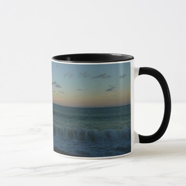 Mug Vagues s'écrasant au paysage de Sunset Beach (Droite)