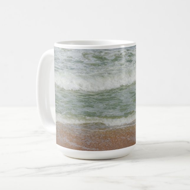 Mug Vagues sur la plage Image tropicale (Devant gauche)
