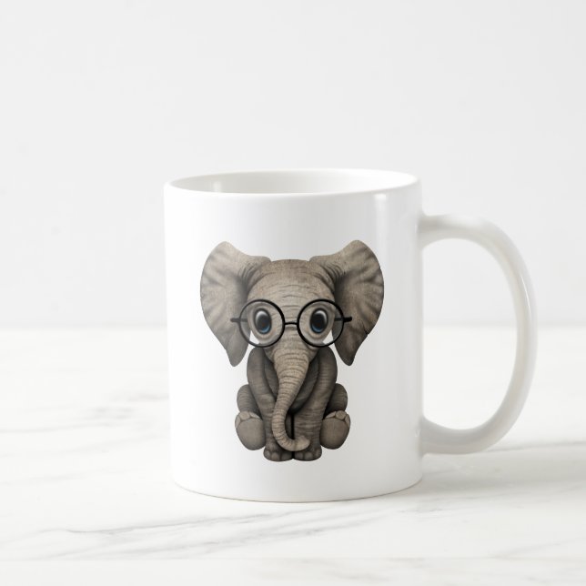 Mug Veau mignon d'éléphant de bébé avec des verres de (Droite)