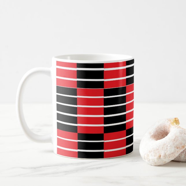 Mug Vérifications et rayures rouges noirs  (Avec donut)