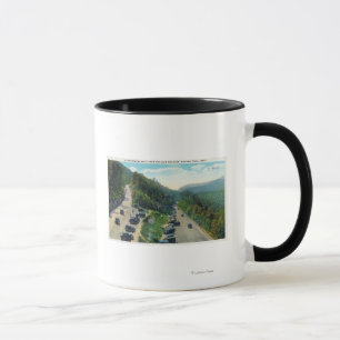 Mug Vers le haut de la traînée du tour de Pin de