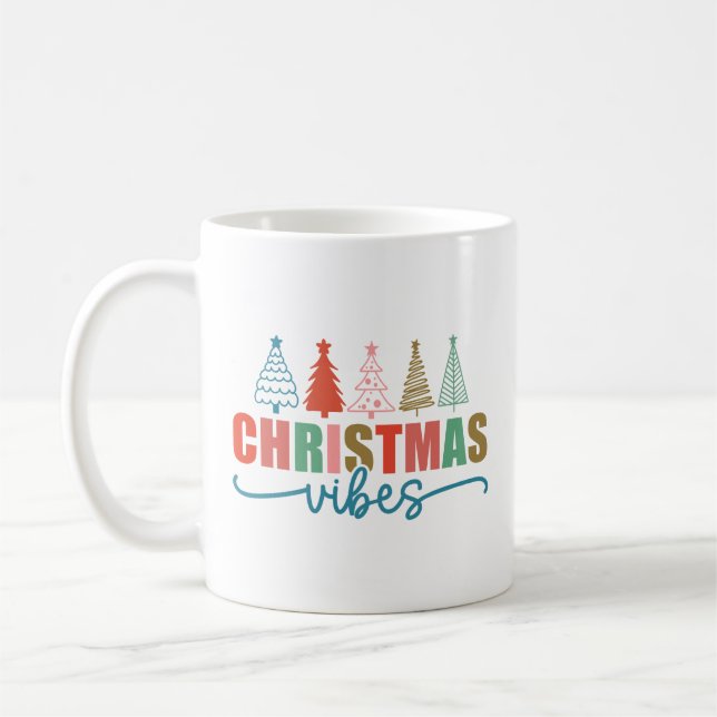 Mug Vibes de Noël - Colorful Holiday Trees Design (Gauche)