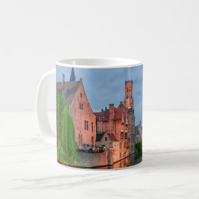 Mug Vieille ville et beffroi la nuit à Bruges (Devant gauche)
