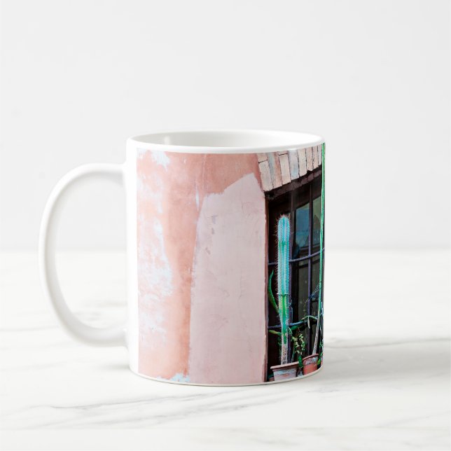 Mug Vielle fenêtre abandonnée avec groupe de fleur de  (Gauche)
