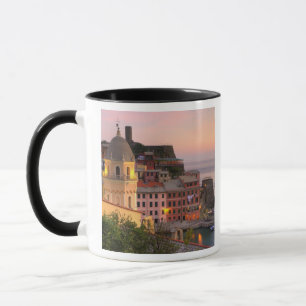 Mug Ville à flanc de colline de Vernazza dans la soiré