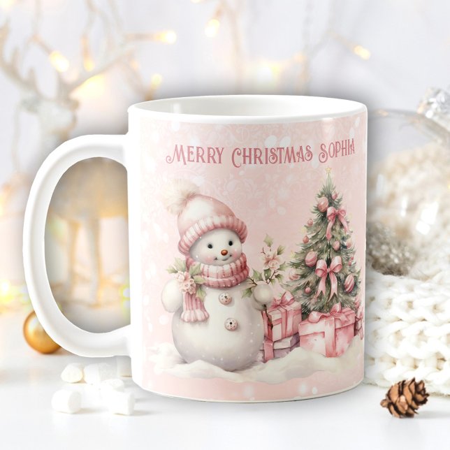 Mug Vintage rose Noël Snowman Nom personnalisé Neige (Vintage Pink Christmas Snowman Name Text Snowy Mug)