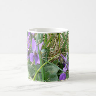 Mug Violettes dans l'herbe 2