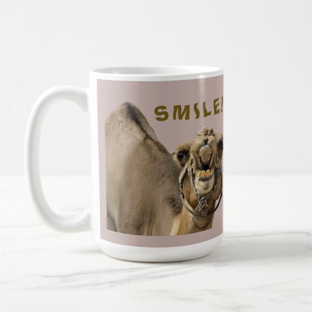 MUG VISAGE DE CHAMEAU AVEC DENTS & GRAND SOURIRE VOUS  (Gauche)
