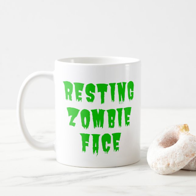 Mug Visage de zombie au repos - Drôle d'Halloween 2022 (Avec donut)