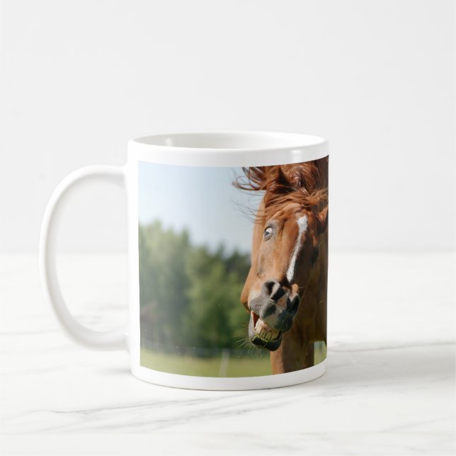 Mug Visage drôle de cheval avec lèvres courbées, oeil  (Gauche)