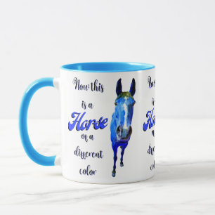 Mug Voici un cheval d'une couleur différente en bleu