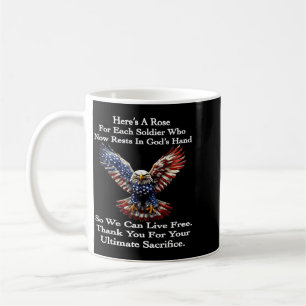 Mug Voici une rose pour chaque soldat qui repose maint