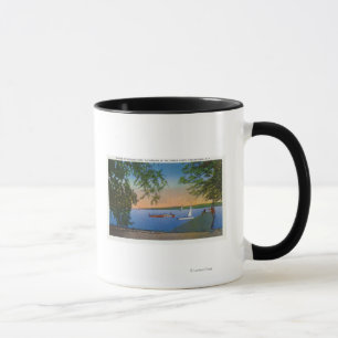 Mug Voile et canots automobiles à la scène de parc de