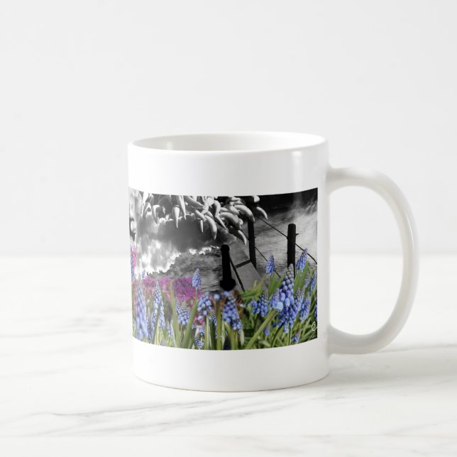Mug Voir la couleur dans un monde noir et blanc (Droite)