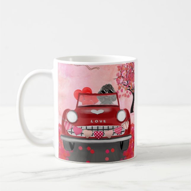 Mug Voiture de chien de caniche avec les coeurs Saint- (Gauche)