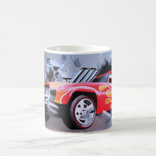 Mug Voiture S'Écrasant À Travers Le Mur